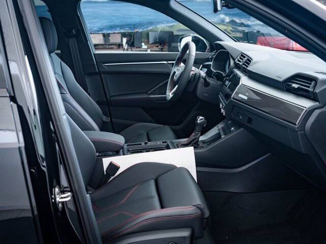 2025 Audi Q3 quattro S line Prem Plus 45 TFSI