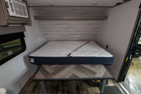 2024 Coleman Dutchman