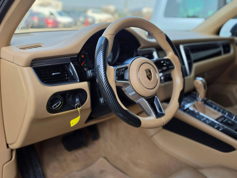 2016 Porsche Macan S