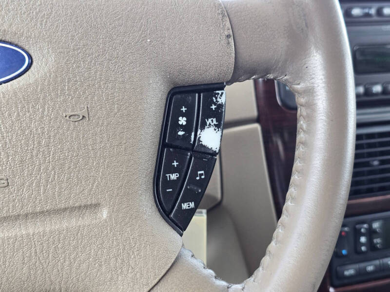 2004 Ford Explorer Limited