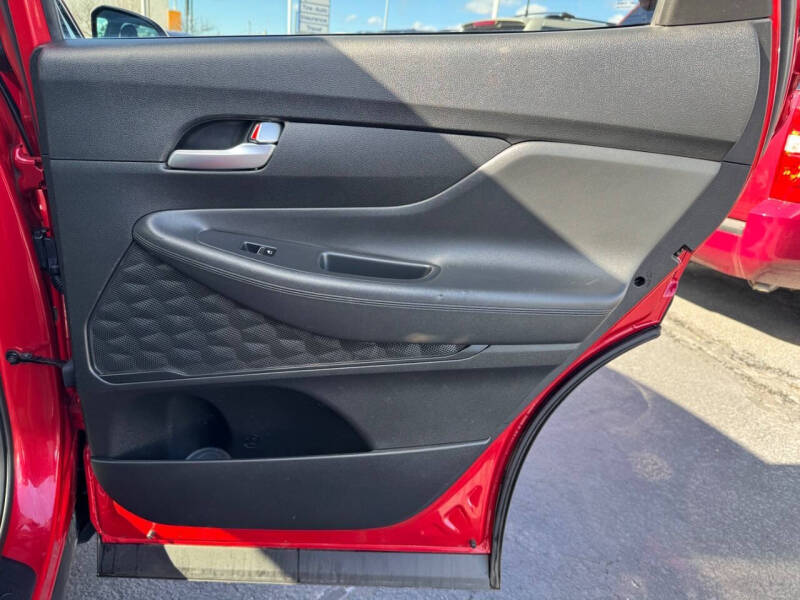 2020 Hyundai Santa Fe SE