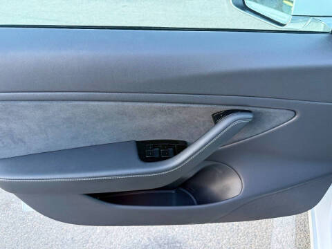 2019 Tesla Model 3 Performance