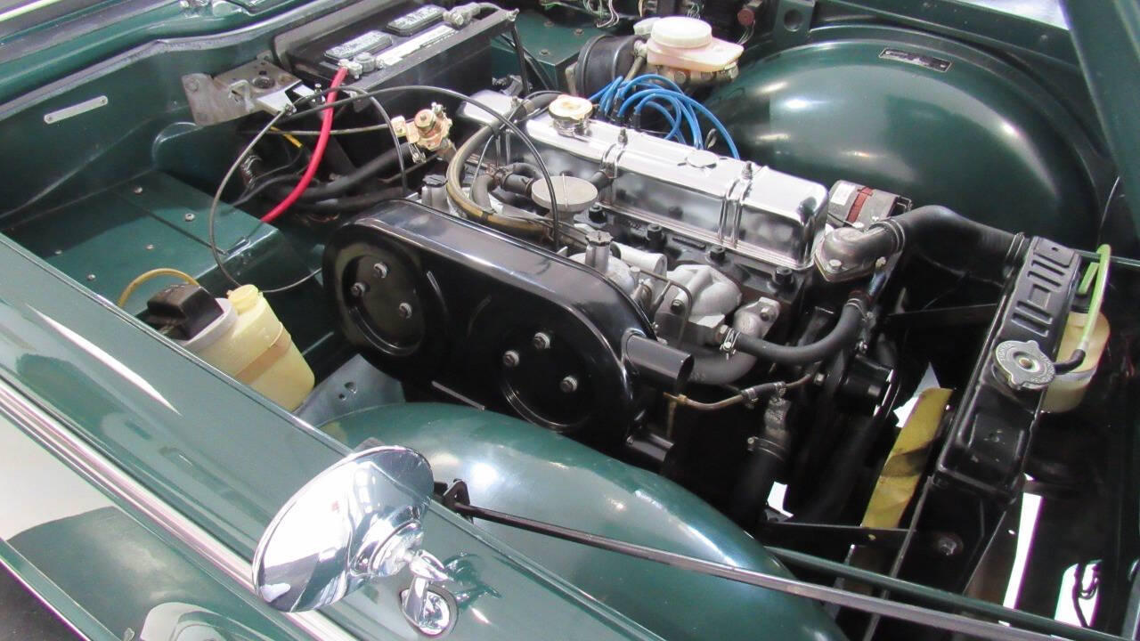 1968 Triumph TR250 35
