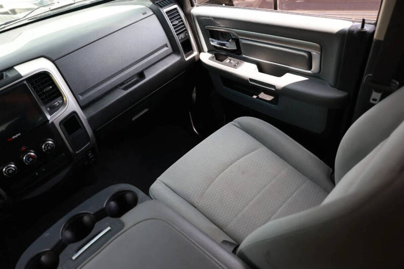 2019 RAM 1500 Classic SLT
