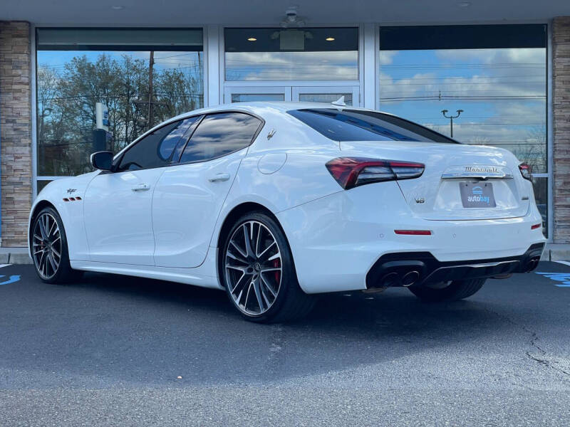 2023 Maserati Ghibli Trofeo