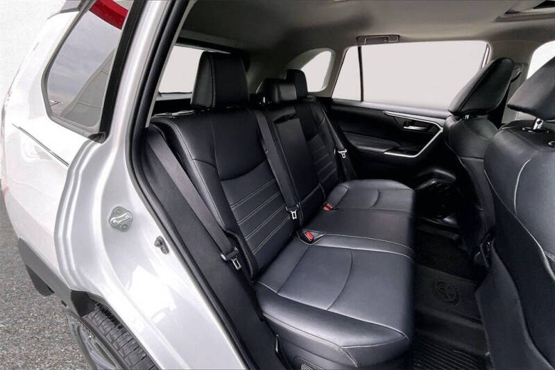 2023 Toyota RAV4 Hybrid XLE Premium