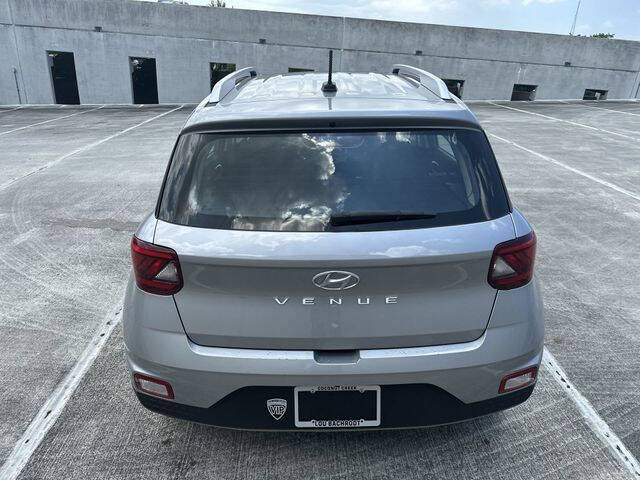 2025 Hyundai Venue SEL