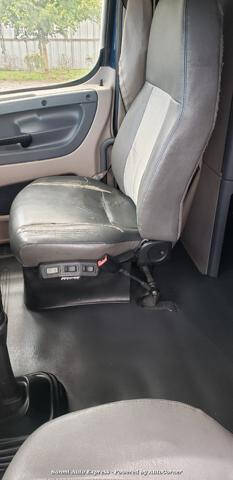 2012 Freightliner Cascadia