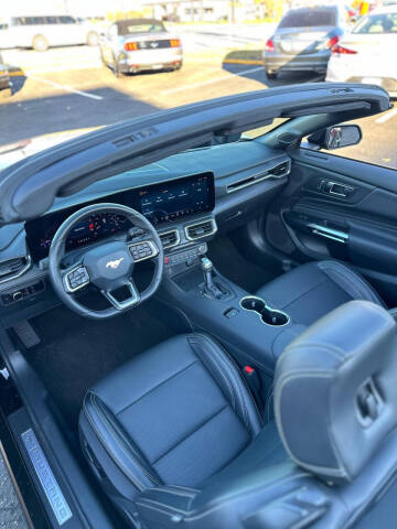 2025 Ford Mustang EcoBoost Premium