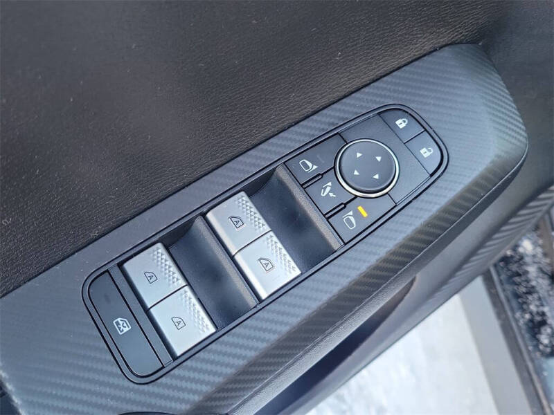 2024 Mitsubishi Outlander PHEV SE