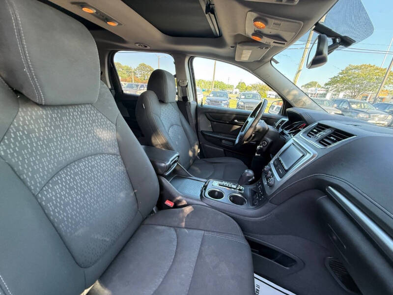 2015 GMC Acadia SLE-2