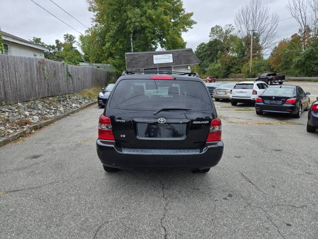 2006 Toyota Highlander for sale at PAKLAND AUTO SALES in Auburn, MA