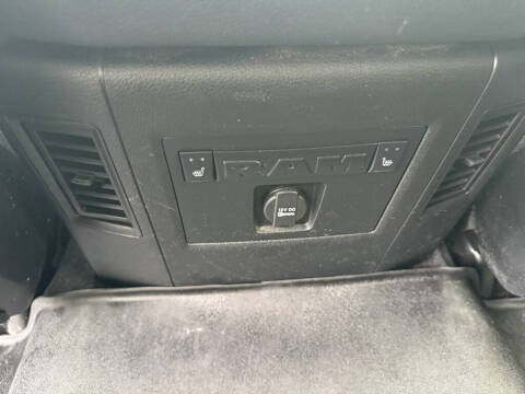 2016 RAM 1500 Laramie