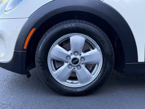 2015 MINI Hardtop 4 Door Cooper