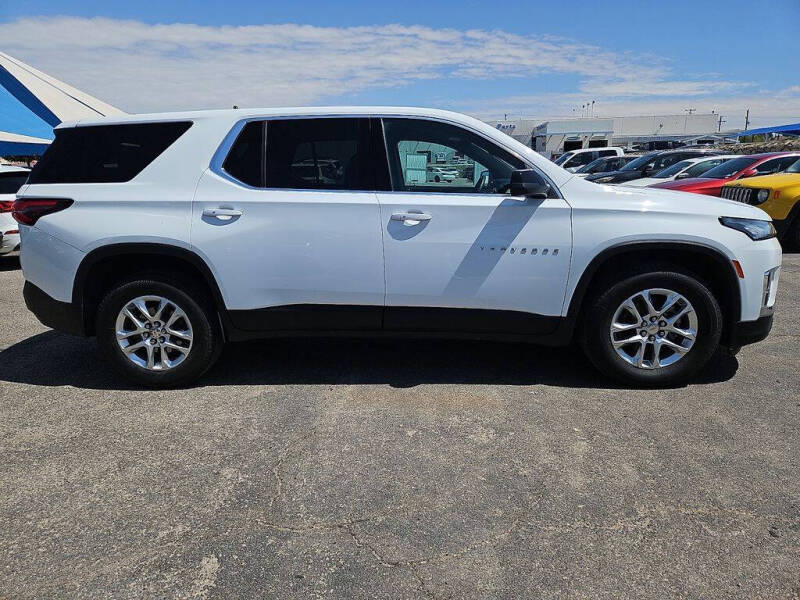 2023 Chevrolet Traverse LS