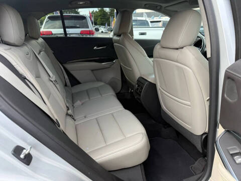 2019 Cadillac XT4 Premium Luxury