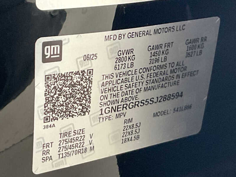 2025 Chevrolet Traverse LT