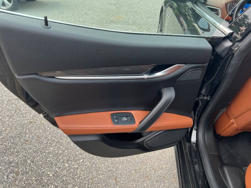 2019 Maserati Ghibli