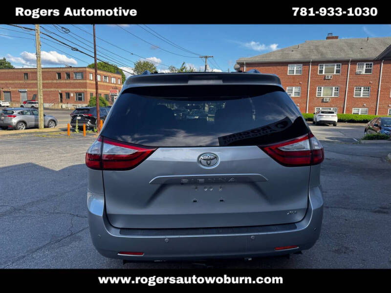 2017 Toyota Sienna