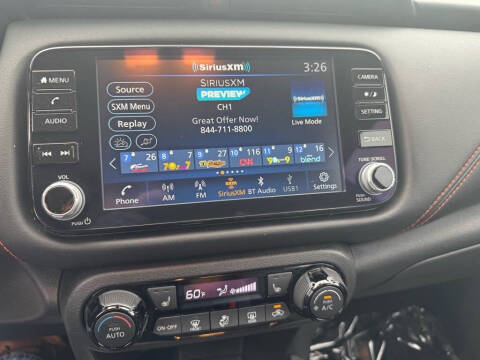 2023 Nissan Kicks SR