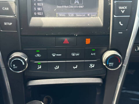 2015 Toyota Camry SE