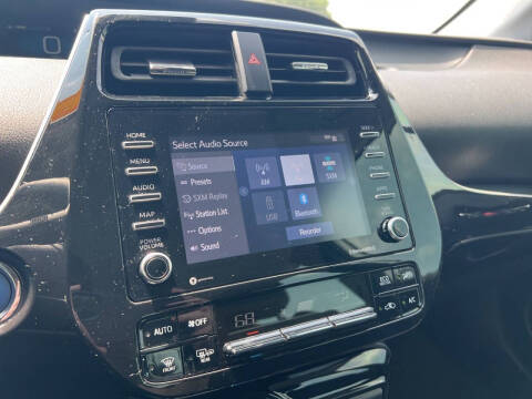 2021 Toyota Prius LE