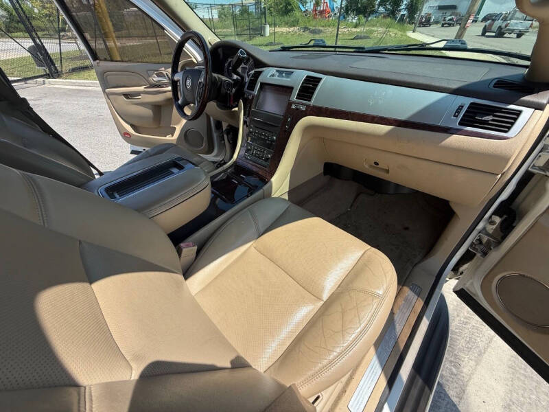 2013 Cadillac Escalade Luxury