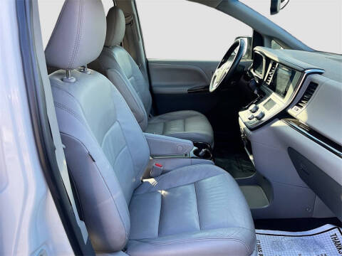 2017 Toyota Sienna