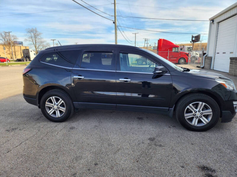 2017 Chevrolet Traverse LT