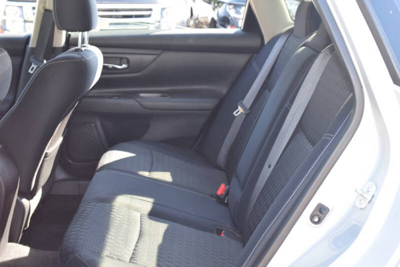 2017 Nissan Altima 2.5 SV