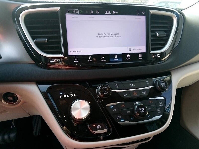 2022 Chrysler Pacifica Touring L