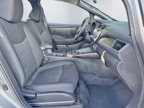 2022 Nissan LEAF S