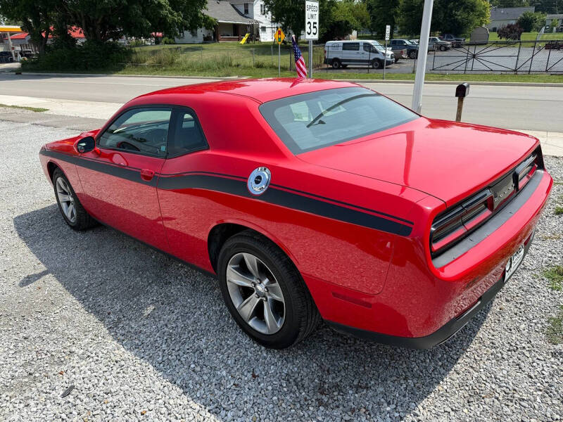 2016 Dodge Challenger SXT