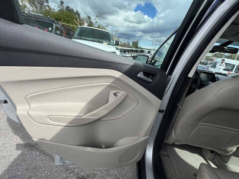 2013 Ford C-MAX Energi SEL