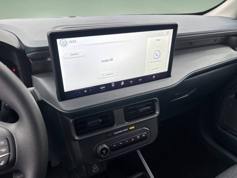 2025 Ford Maverick XL