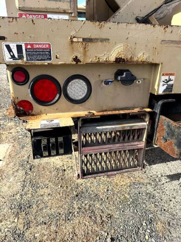 2014 Freightliner M2 106