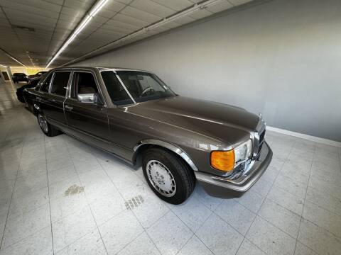 1988 Mercedes-Benz 560-Class for sale at AUTOTX CAR SALES inc. in North Randall OH
