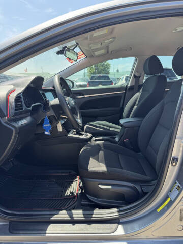 2019 Hyundai Elantra SEL