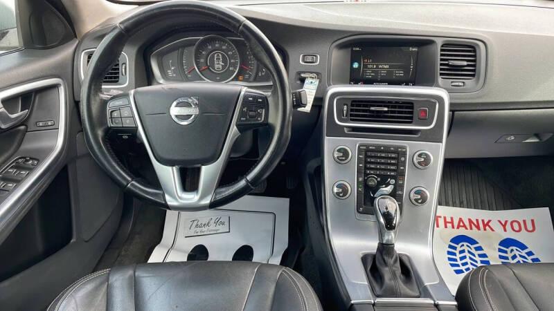 2017 Volvo S60 T5 Dynamic