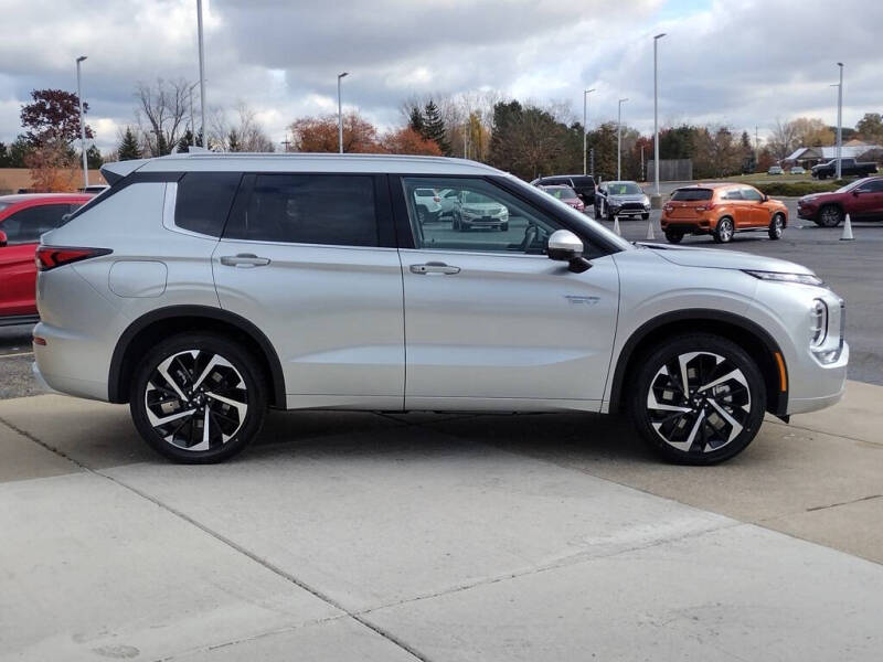 2025 Mitsubishi Outlander PHEV SEL