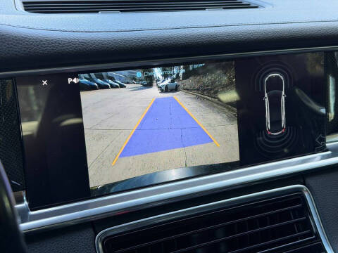 2017 Porsche Panamera 4