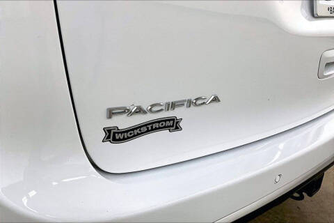 2027 Chrysler Pacifica Pinnacle