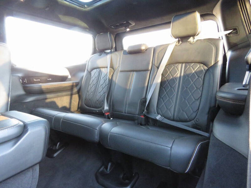 2022 Jeep Grand Wagoneer Series III