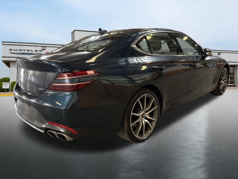 2023 Genesis G70
