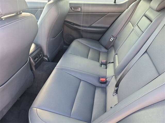 2024 Lexus IS 350 F SPORT Design