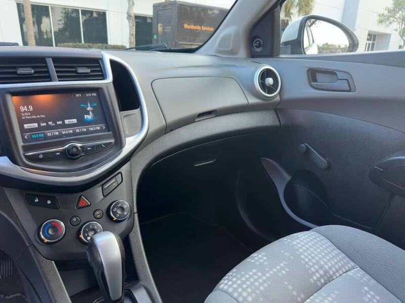 2017 Chevrolet Sonic LT Auto Fleet