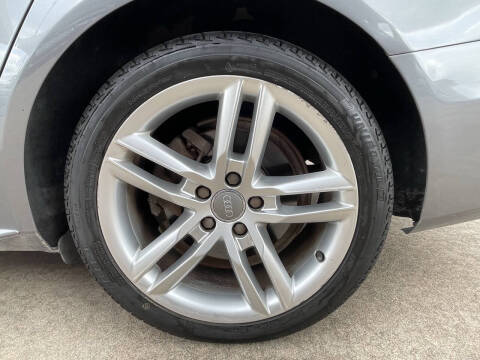 2016 Audi A4 2.0T quattro Premium