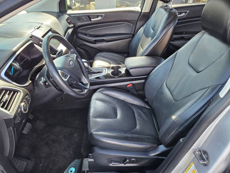 2017 Ford Edge Titanium