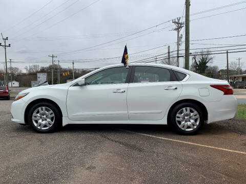 2017 Nissan Altima for sale at Auto Line in Statesville NC