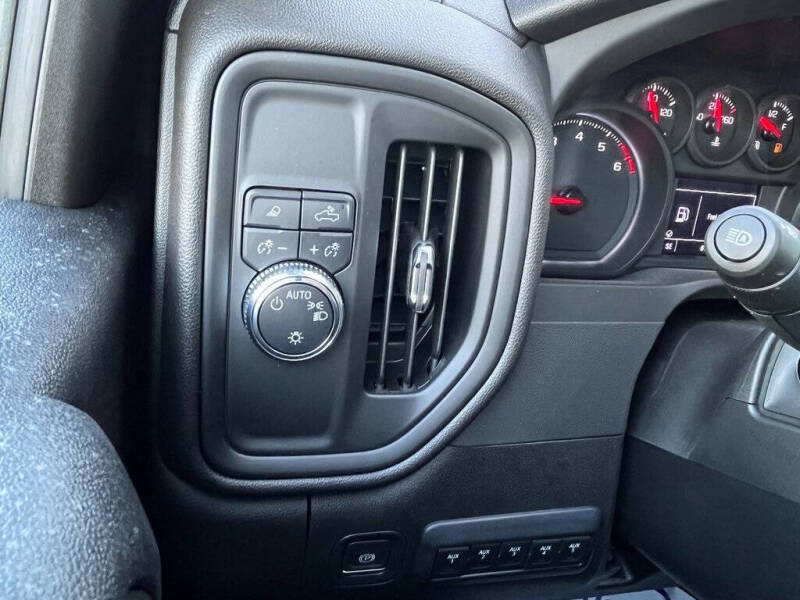 2025 GMC Sierra 2500HD Pro